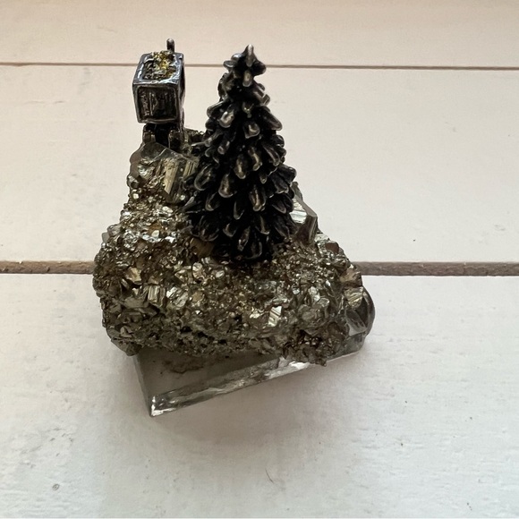 Mini Pyrite Figure of a Montana Miner - Picture 6 of 11